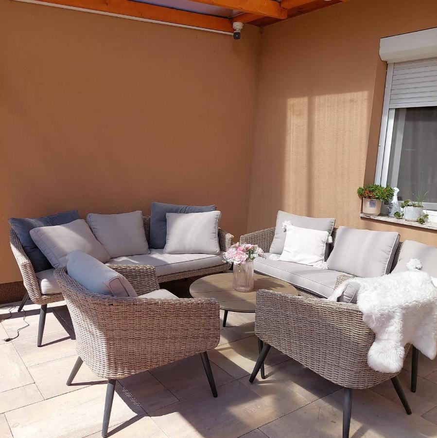 Dr Becsey Luxury Apartman بيكيسكسابا المظهر الخارجي الصورة
